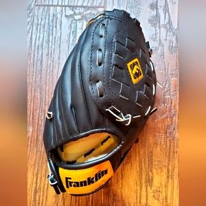 NWOT Franklin 4621-10" Youth Black Leather Baseball Glove